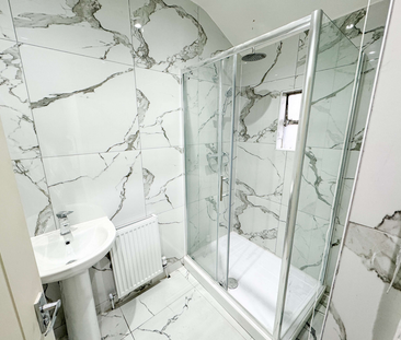 All Professional House Share - Bills Included - Bedford Street Room 4 - Photo 4