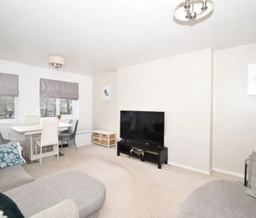 2 bedroom maisonette to rent - Photo 1