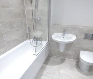 2 bedroom terraced house to rent - Photo 5