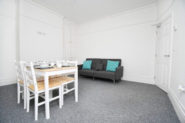 11 St Ignatius Square, PR1 1TT - Photo 1