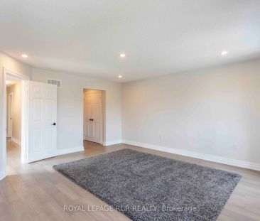 Condo Townhouse For Lease | N9256468 - Photo 3
