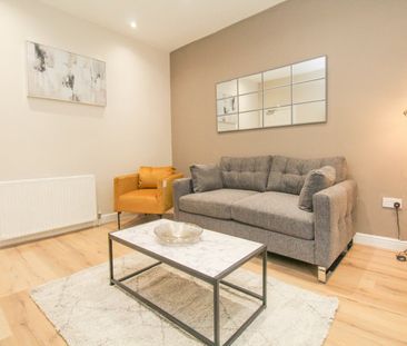 5 bedroom terraced house to rent - Photo 2