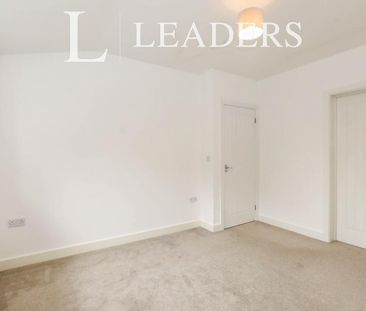 2 bedroom bungalow to rent Gloucester Avenue, Northampton, Northamptonshire, NN4 - Photo 5