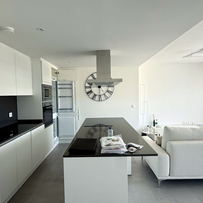 Middle Floor Apartment in Estepona - Foto 1