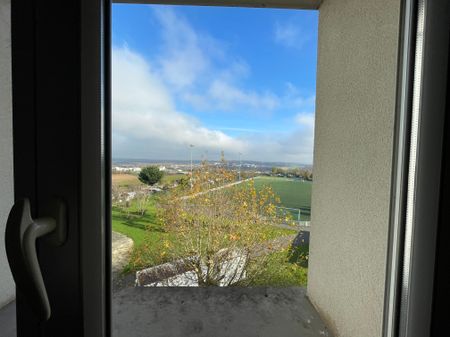 Location - Appartement T4 - 72 m² - Montbéliard - Photo 3