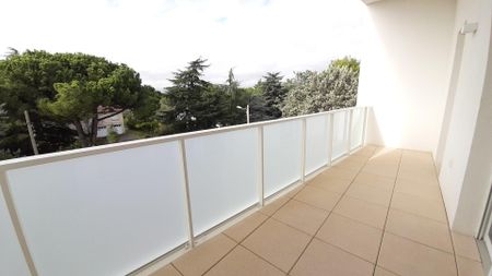 location Appartement T2 DE 40.5m² À MONTPELLIER - Photo 2