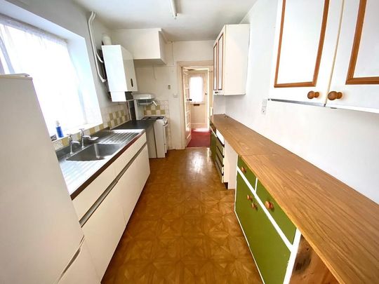 3 bedroom semi-detached house to rent - Photo 1