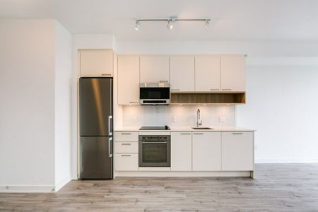 For Lease - 3005 Pine Glen Road Unit# 612, Oakville, Ontario - Photo 5