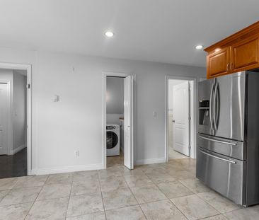 5227 Norfolk Street #Lower, Burnaby, BC V5G1G3 - Photo 4