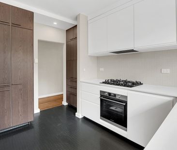 4/34 Weir Street, Balwyn VIC 3103 - Photo 5