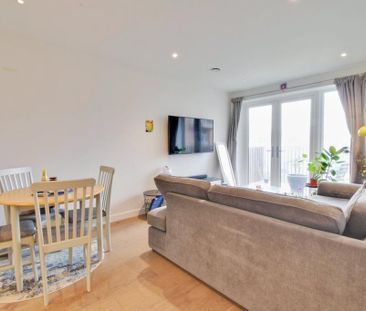 2 bedroom apartment to rent - Photo 2