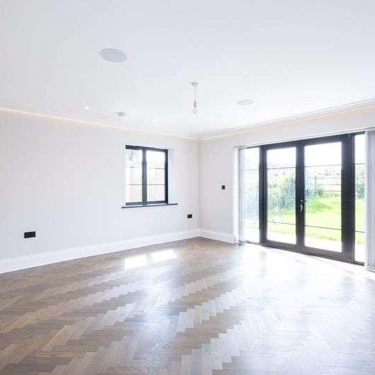 Little Hays, Borehamwood, WD6 - Photo 1