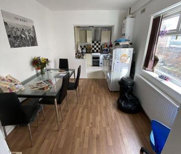 5 bedroom terraced house to rent - Photo 3