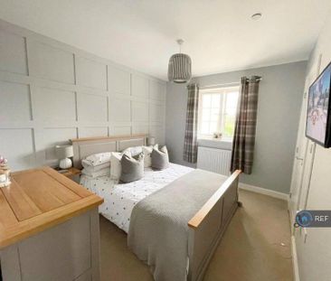 3 bedroom terraced house to rent - Photo 5