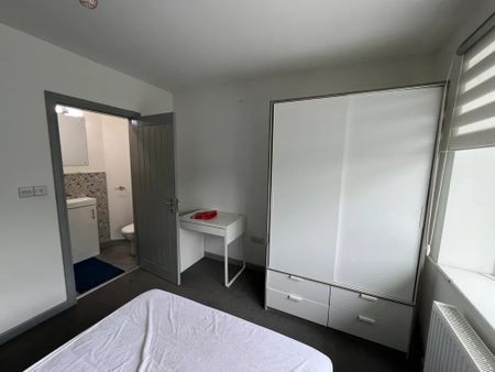 Room in a Shared House, Fairleigh, S2 - Photo 3