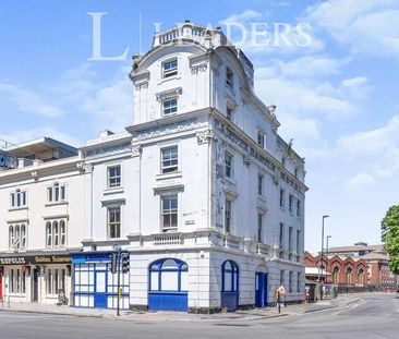 Canute Castle, Royal Crescent Road, Southampton, SO14 - Photo 5