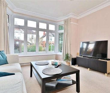 York Road, Woking, Surrey, GU22 - Photo 3