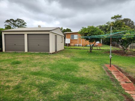 1 Corser Street, Centenary Heights QLD 4350 - House For Rent | Domain - Photo 4