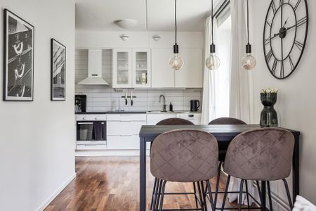 Norra Fjädermolnsgatan, Göteborg - Photo 2