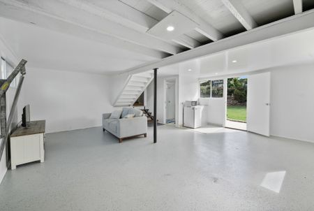 Perfect Family Home in Mount Pleasant - Photo 4