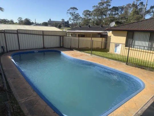 “MODERN FAMILY HOME !!!” - Photo 1