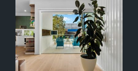 Contemporary Luxury Villa – Coastal Lifestyle - Photo 5