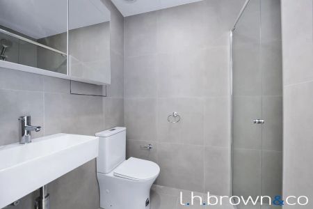 “Architecturally Designed, Furnished Studio in Prime Location” - Photo 2