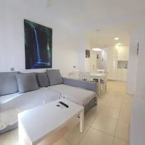 Piso en alquiler en Puerto Canteras - Photo 1