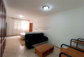 Se alquila en Las Rosas Estudio