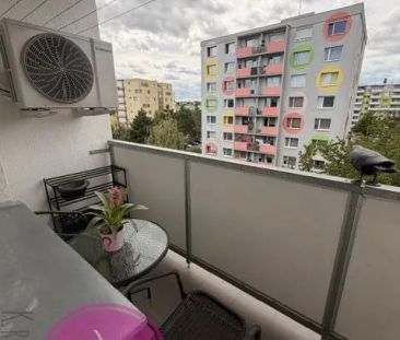 Pronájem celkově vybaveného bytu s balkonem a klimatizací 2+1 na ul... - Fotografie 4