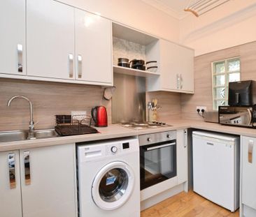 1 bedroom flat to rent - Photo 6
