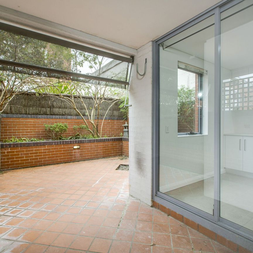 10/37 Iredale Street, Newtown - Photo 1