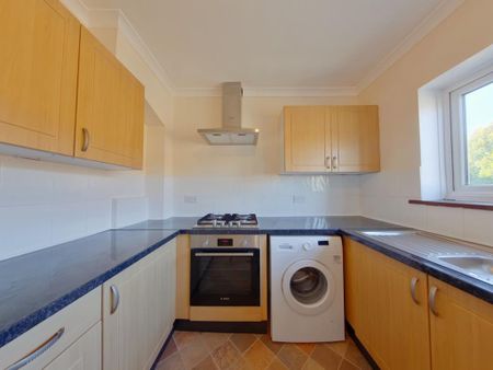 2 bedroom flat to rent - Photo 5