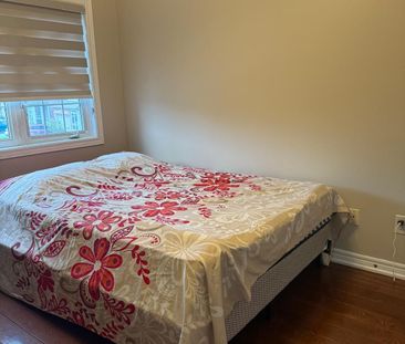 For Lease - 50 Glacier Crescent, Toronto, Ontario - Photo 1