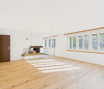 Newly renovated 4.5-room apartment in Flawil - Photo 2