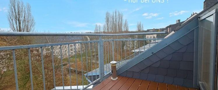 2,5-Raum Wohnung • Einbauküche •mit Balkon • Kaßberg • Dachgeschoss • Mieten • Termin vereinbaren - Foto 1