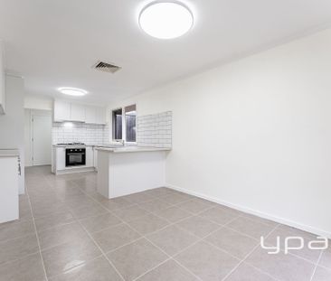 7 Cromer Court, Gladstone Park - Photo 3