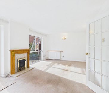 4 bedroom detached house to rent - Photo 2