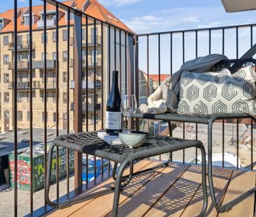 Møntmesterhus - Stor 3-værelses lejlighed med antan og stor lækker ... - Foto 3