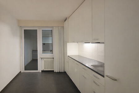 Grosszügige 3-Zimmerwohnung an ruhiger und grüner Lage - Photo 2