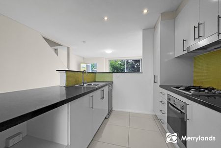 Spacious townhouse with lots to offer - Photo 4