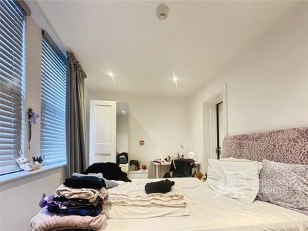 Victoria Street, Englefield Green, Egham, Surrey, TW20 0QY - Photo 5