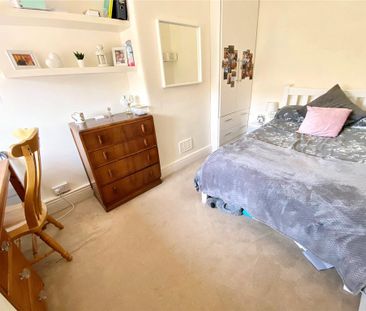 3 bedroom terraced house to rent - Photo 6