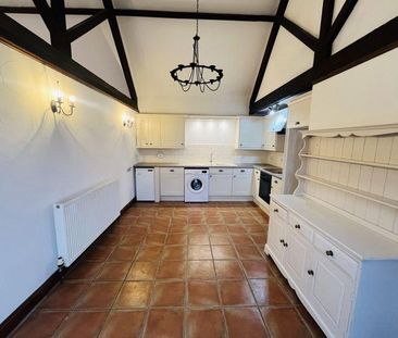 3 bedroom barn conversion to rent - Photo 3