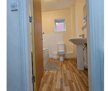 1 bedroom in a house share to rent - Photo 5