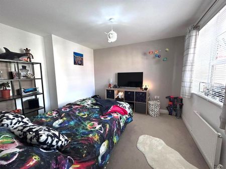 4 bedroom detached house to rent - Photo 5