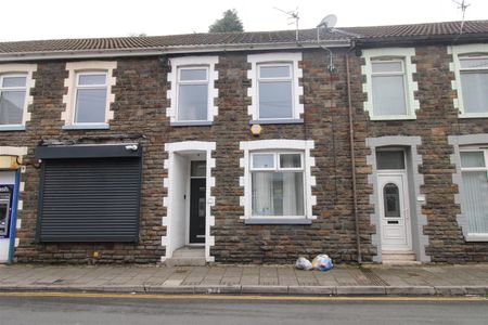 House - Terraced For Rent Ynyscynon Road, Tonypandy - Photo 4