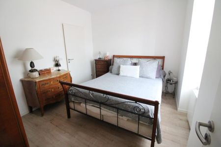 Location Appartement 5 pièces 89m² - Photo 3