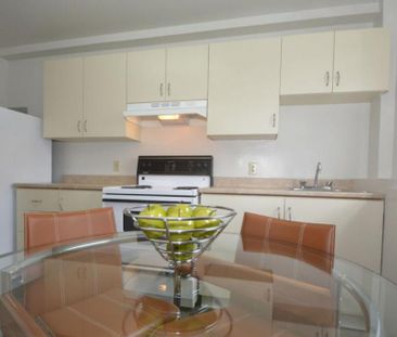 Lakefront Apartments - Photo 5
