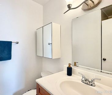 GORGEOUS 2-BEDROOM CONDO WITH MODERN FINISHES - Photo 6